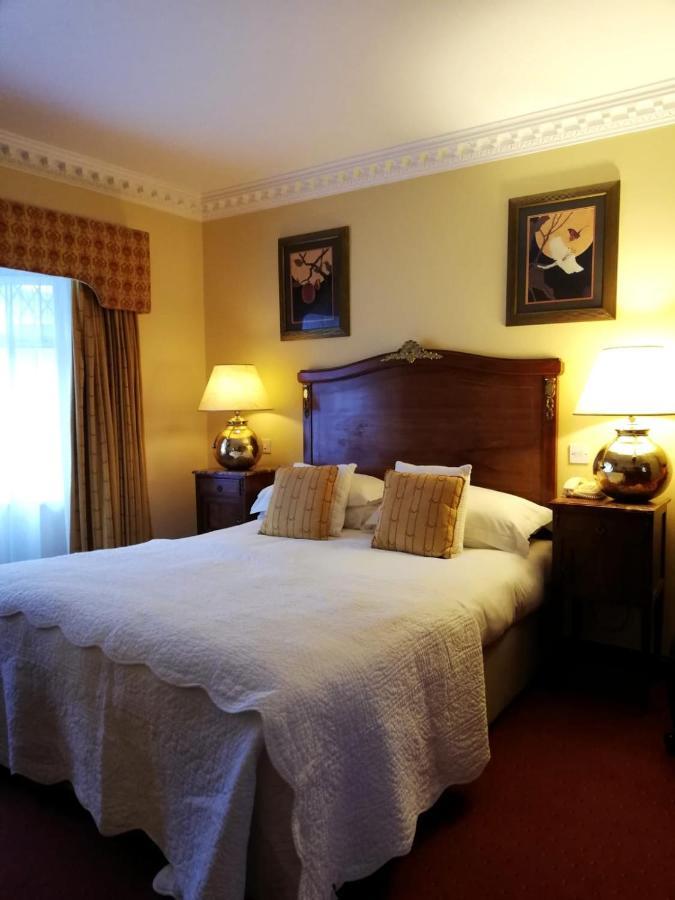 Foley'S Townhouse Killarney Hotel ภายนอก รูปภาพ