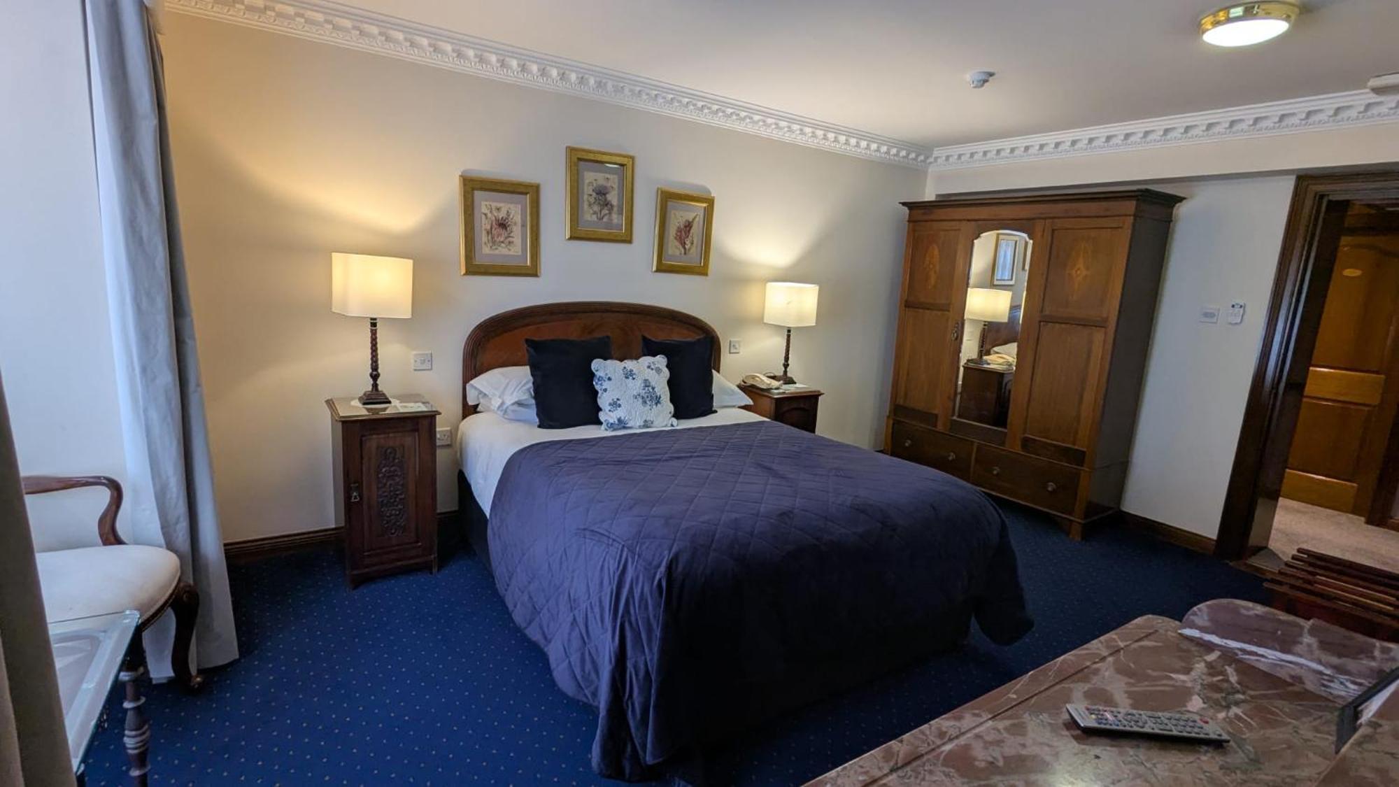 Foley'S Townhouse Killarney Hotel ภายนอก รูปภาพ