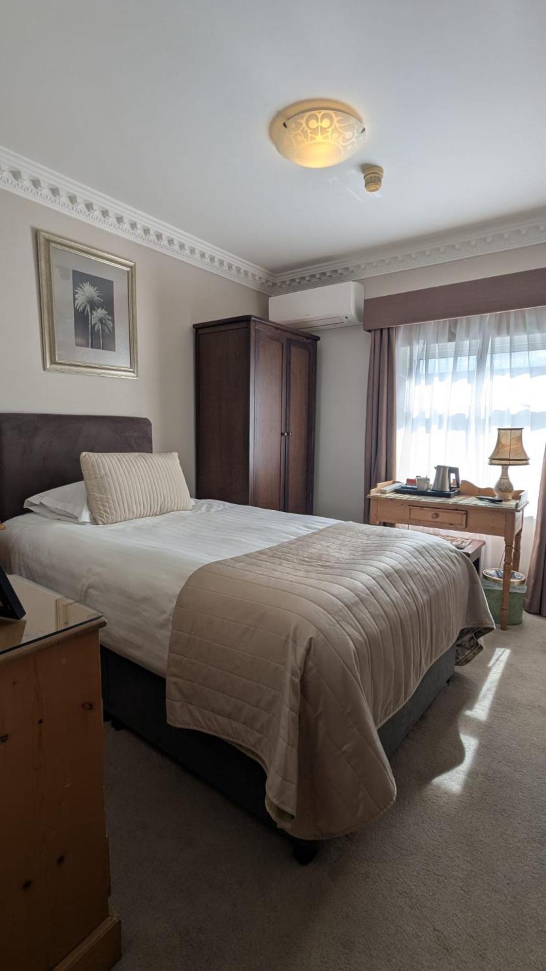 Foley'S Townhouse Killarney Hotel ภายนอก รูปภาพ