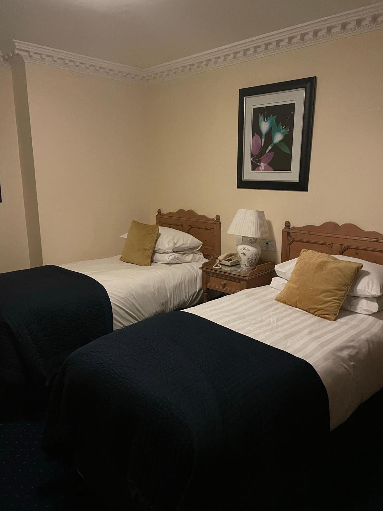 Foley'S Townhouse Killarney Hotel ภายนอก รูปภาพ