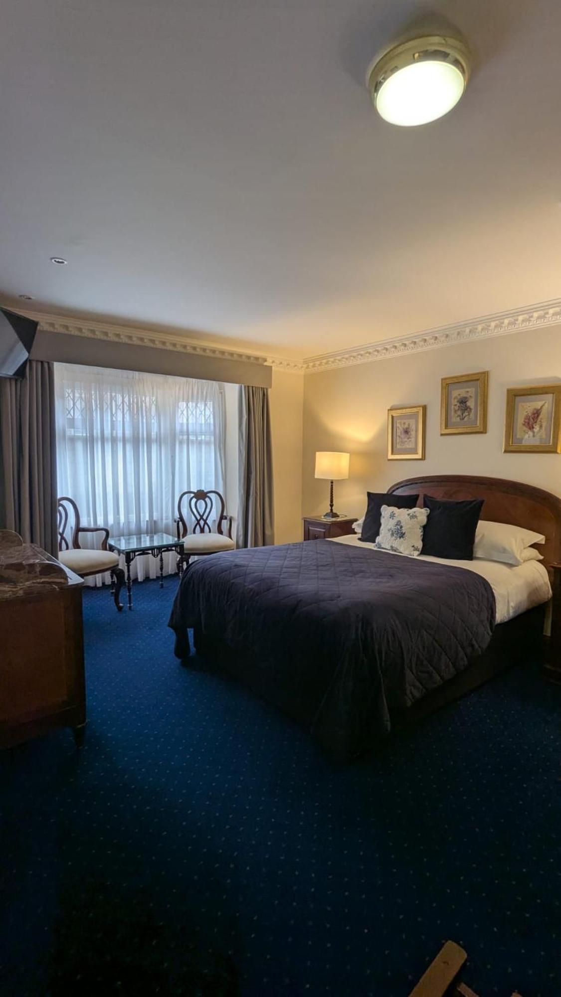 Foley'S Townhouse Killarney Hotel ภายนอก รูปภาพ
