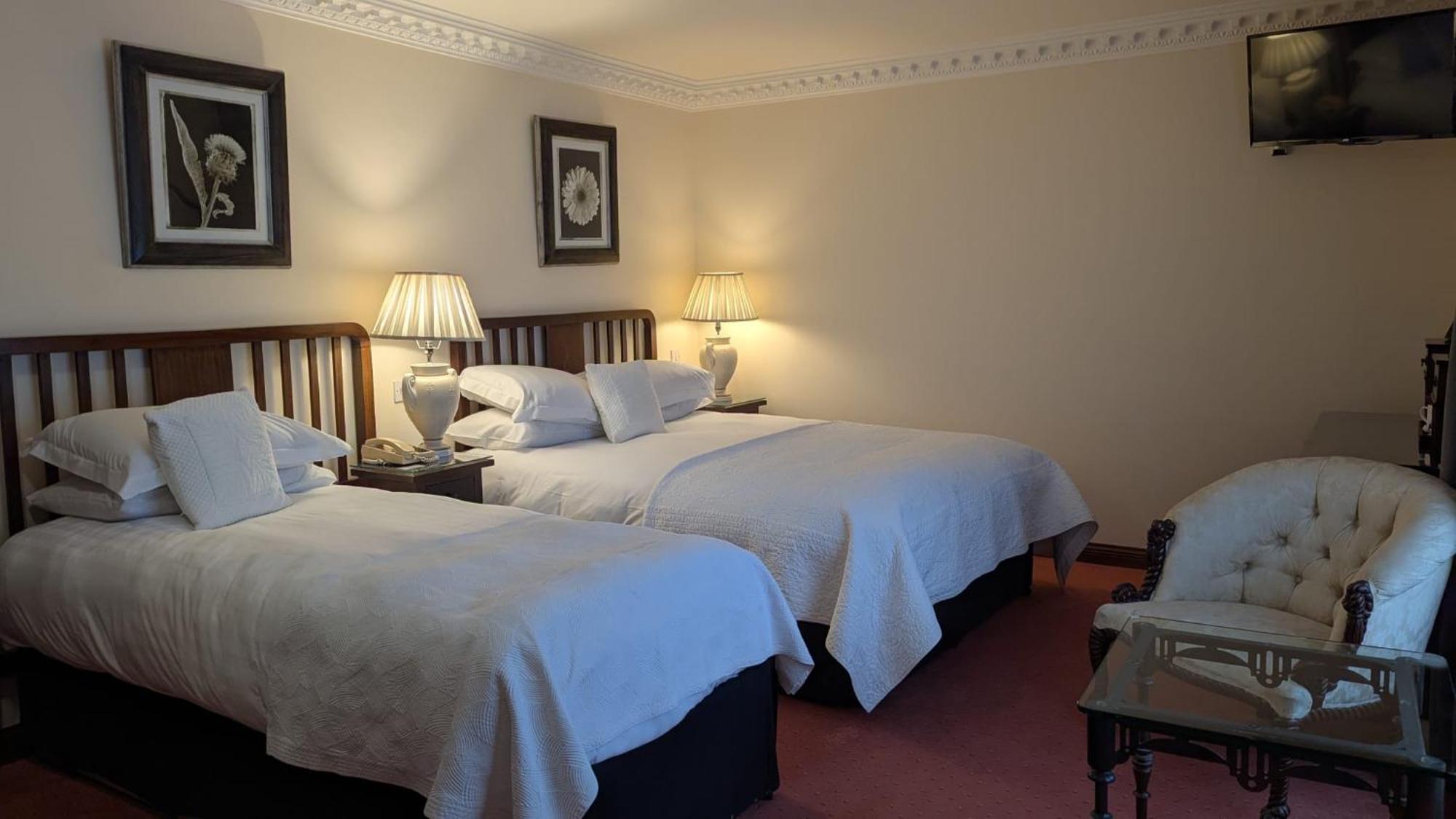 Foley'S Townhouse Killarney Hotel ภายนอก รูปภาพ
