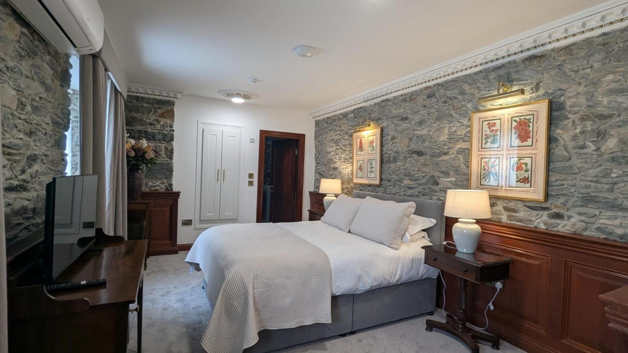 Foley'S Townhouse Killarney Hotel ภายนอก รูปภาพ